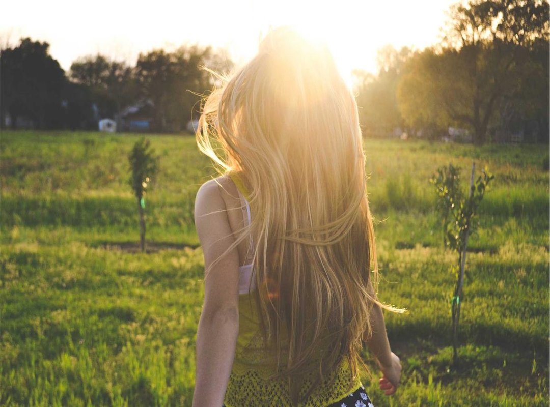 Big Brands vs. Etsy Artisans: Which Emmi Seller is Right for You?